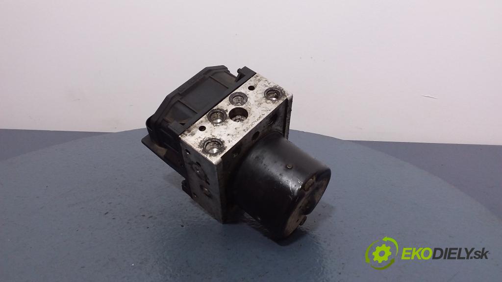 Seat Cordoba 2004 čerpadlo ABS x 6Q0614117E