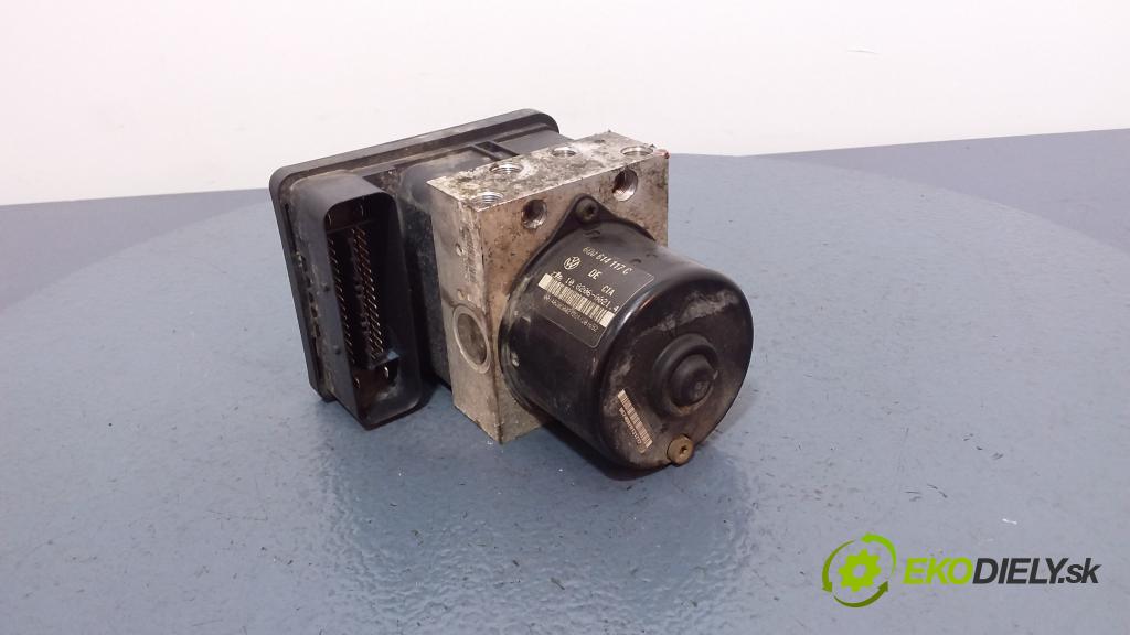 Volkswagen Bora 1999 čerpadlo ABS x 6Q0907379E