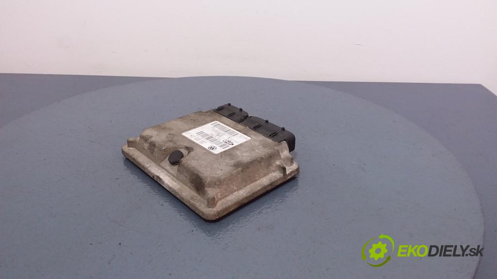 Volkswagen Golf 1998 riadiaca jednotka Motor: 036906034JG