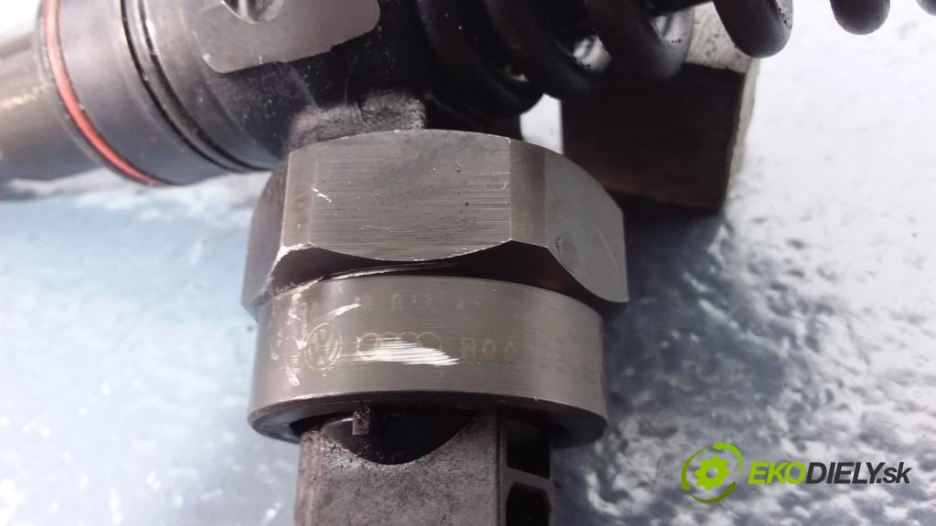 Audi A3 2000 vstrek 038130073AA