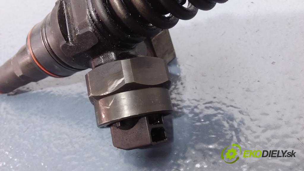 Audi A3 2000 vstrek 038130073AA