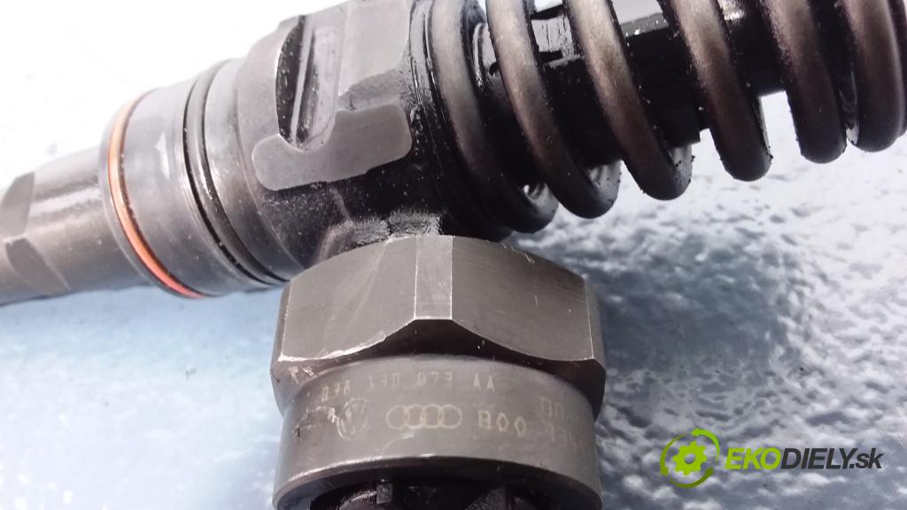 Audi A3 2000 vstrek 038130073AA