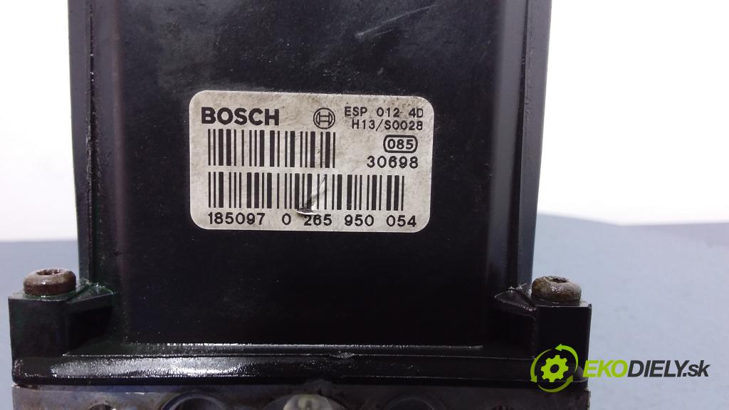 Volkswagen Passat 2003 čerpadlo ABS x 4B0614517H