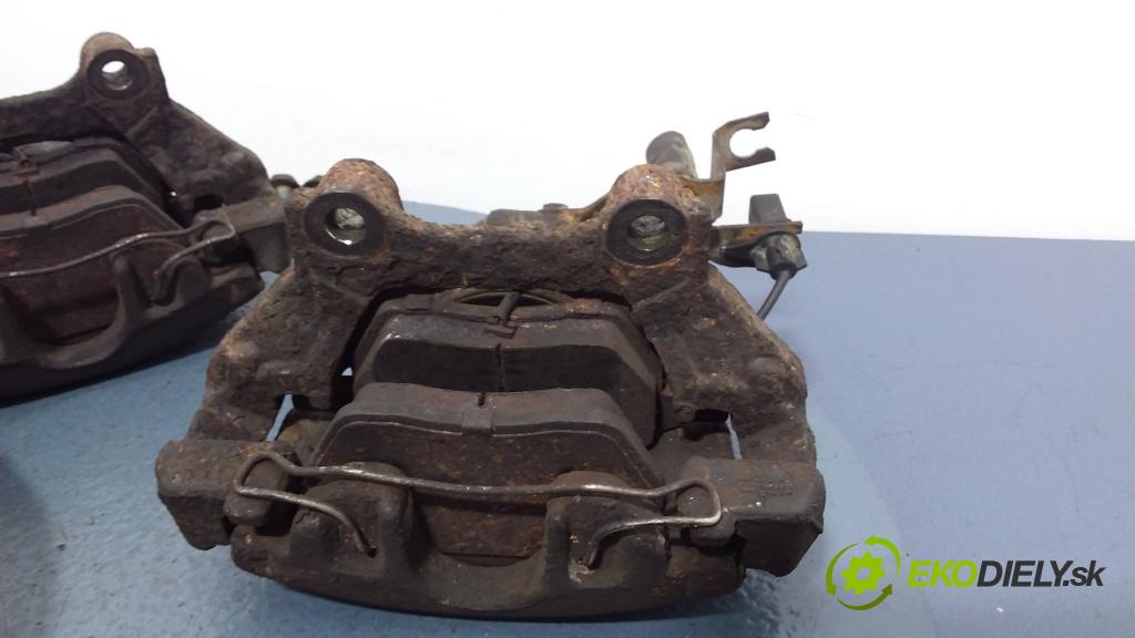 Volkswagen Passat 2003 brzdič brzdový Predné Vľavo: 312 MM
