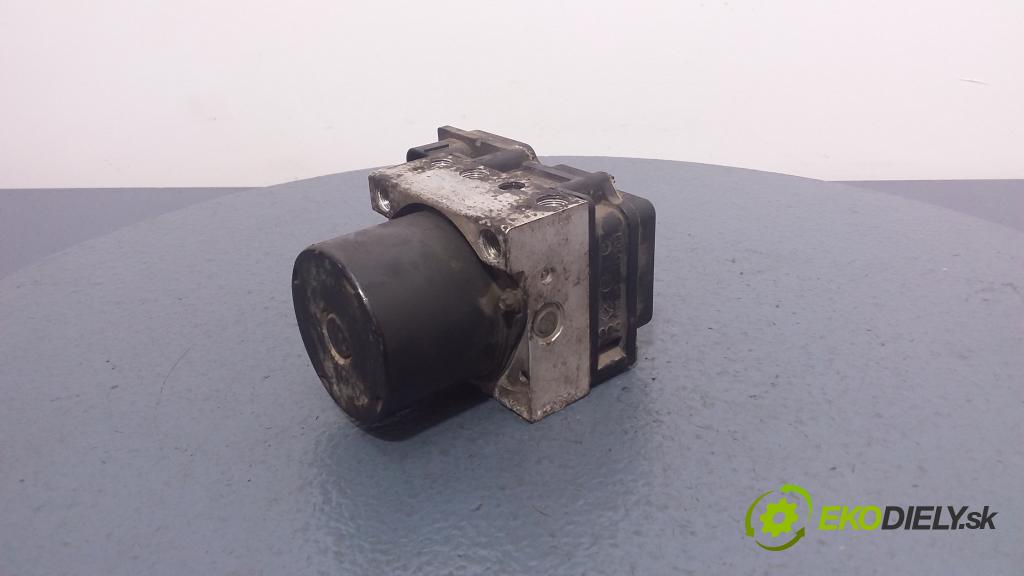 Volkswagen Polo 2001 čerpadlo ABS x 6Q0907379AA