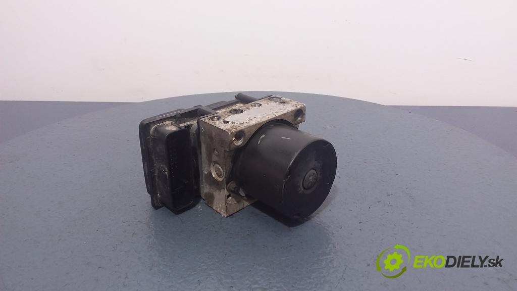 Volkswagen Fox 2006 čerpadlo ABS x 5Z0907379A