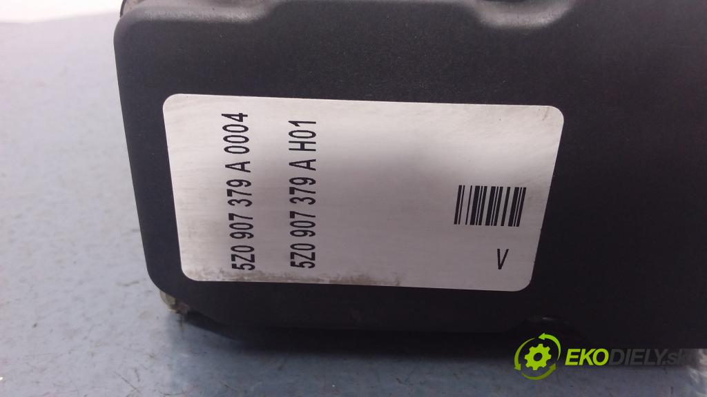 Volkswagen Fox 2006 čerpadlo ABS x 5Z0907379A