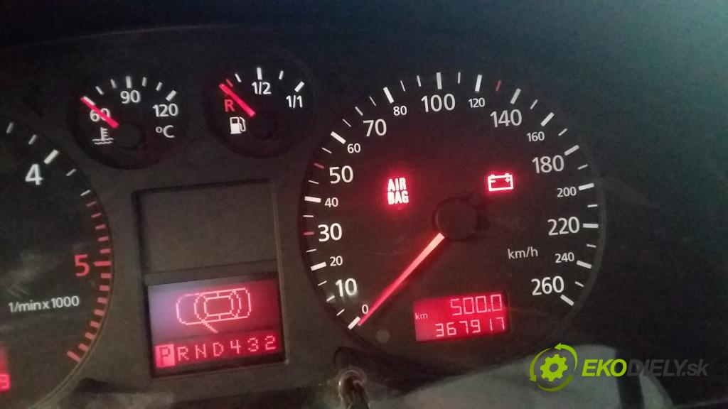 Audi A4 2000 prístrojovka/ budíky 8D0920900