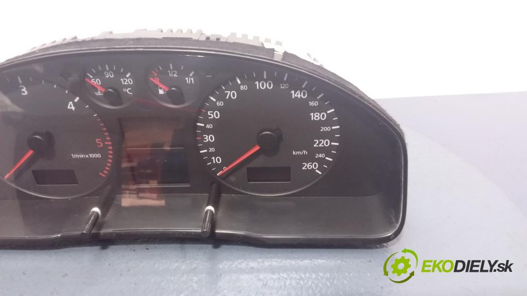Audi A4 2000 prístrojovka/ budíky 8D0920900