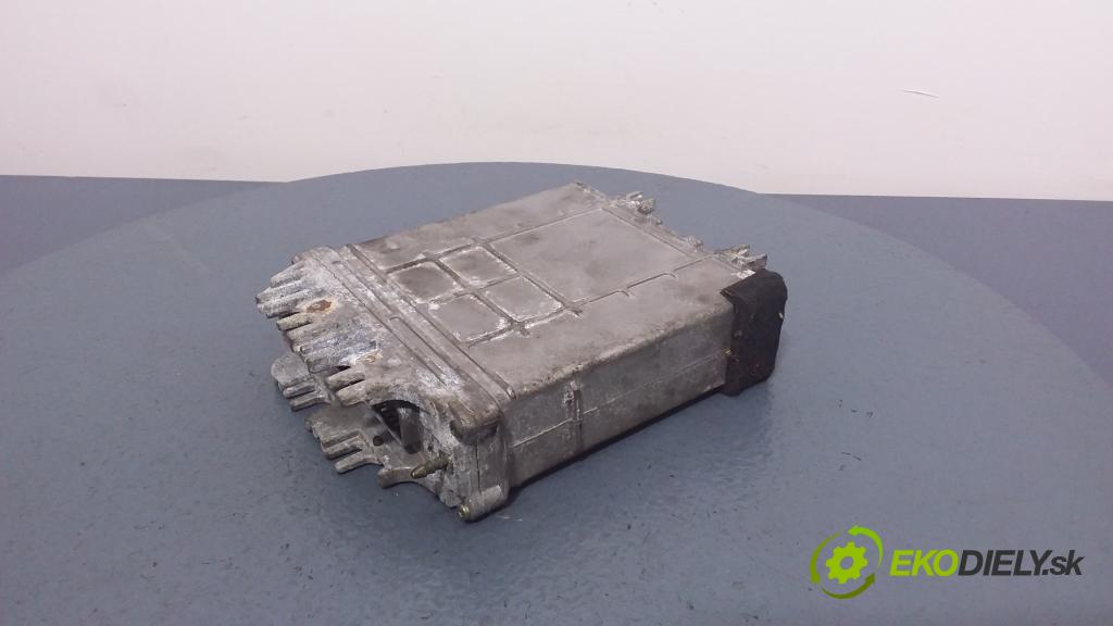 Volkswagen Passat 1996 riadiaca jednotka Motor: 0281001368/369