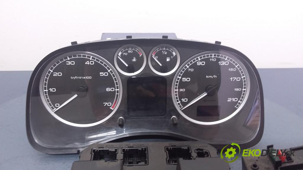 Peugeot 307 2005 riadiaca jednotka Motor: 0261206943