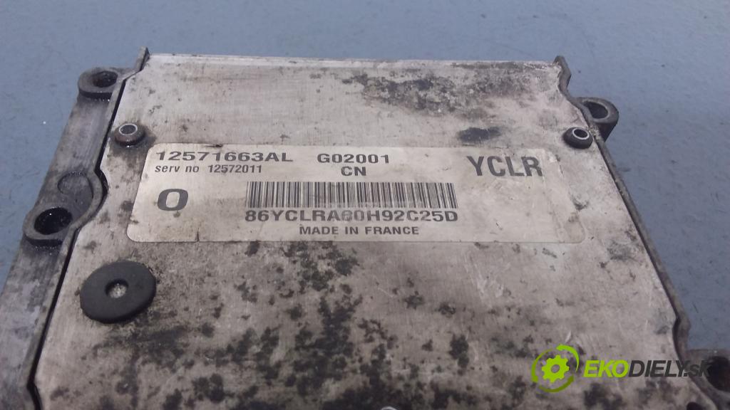 Opel Vectra-c 2002 riadiaca jednotka Motor: 12571663AL