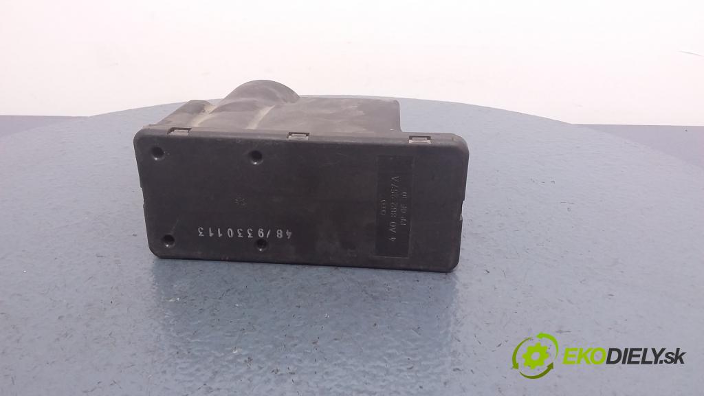 Audi A4 1996 pompa Centrálny: Zámok: 4A0862257A