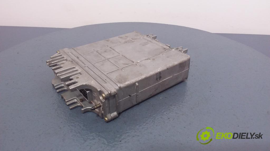 Audi A4 1996 riadiaca jednotka Motor: 0281001425/426