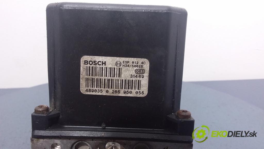 Volkswagen Passat 2004 čerpadlo ABS x 4B0614517G
