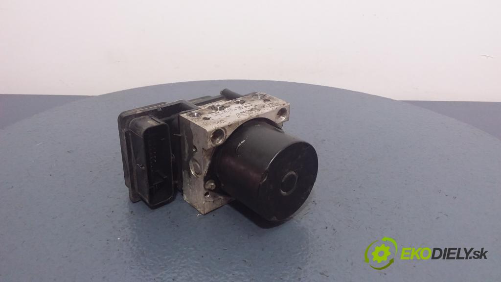 Volkswagen Polo 2005 čerpadlo ABS x 6Q0907379AA