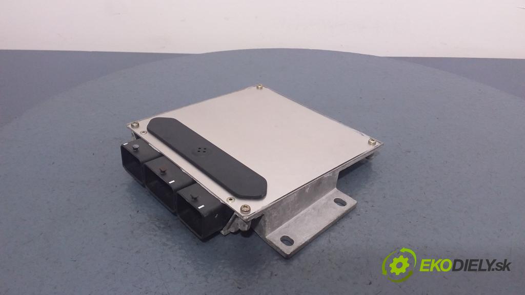 Citroen C5 2002 riadiaca jednotka Motor: 9645279980