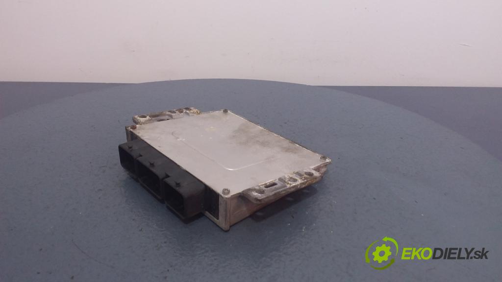 Renault Laguna 2003 riadiaca jednotka Motor: 8200278376
