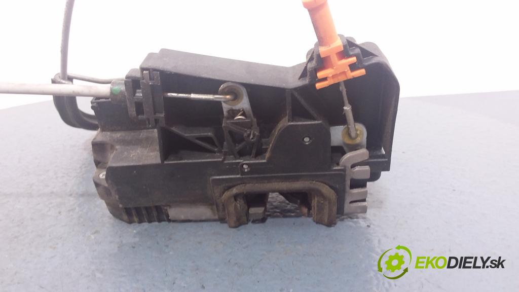 Opel Meriva 2006 zámek dveře před Levý: 13203899