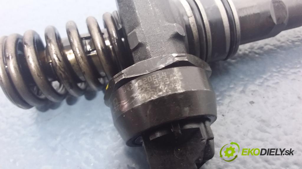 Volkswagen Passat 2005 vstrek 038130073AR