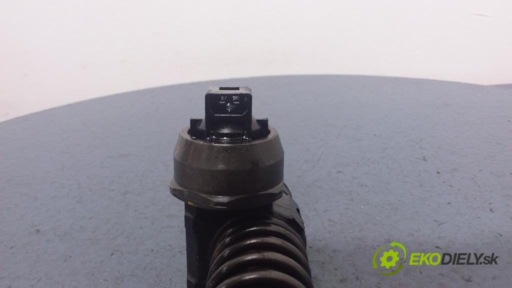 Volkswagen Passat 2005 vstrek 038130073AR