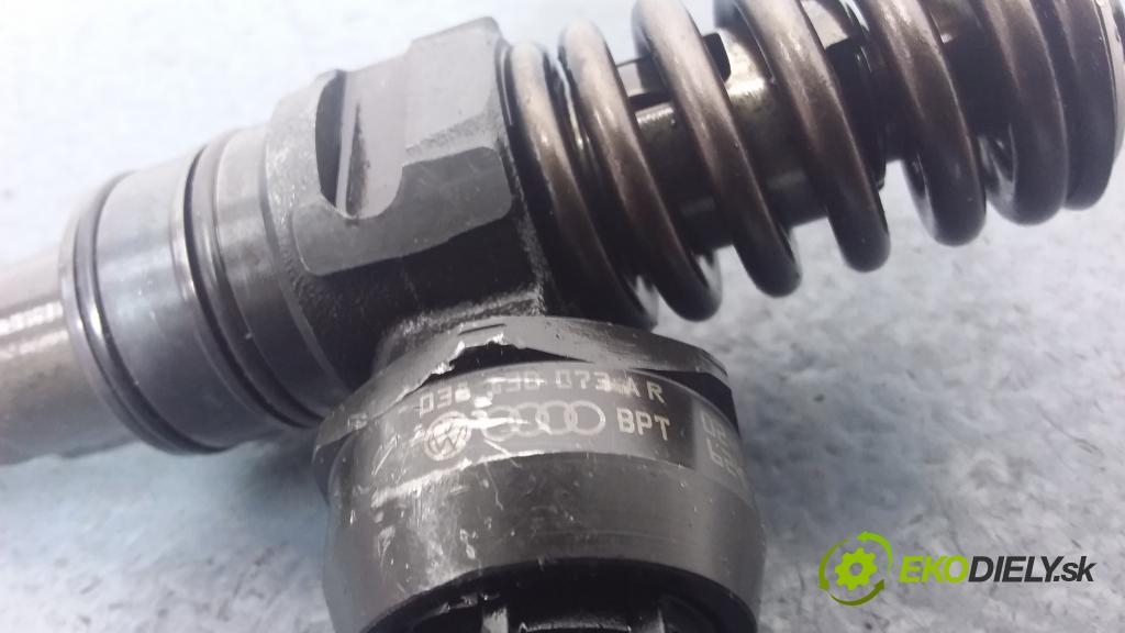Volkswagen Passat 2005 vstrek 038130073AR