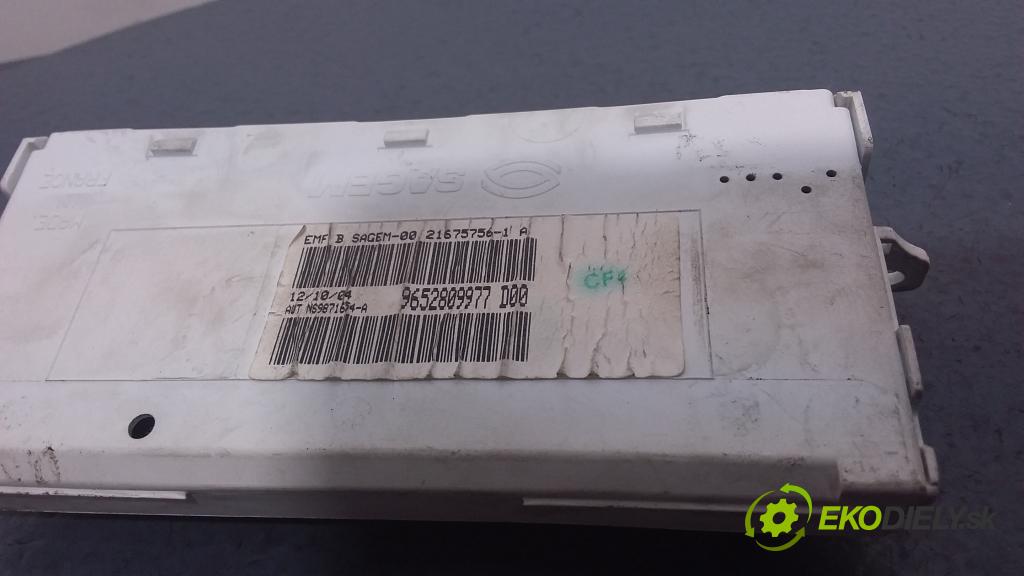 Peugeot 307 2004 Zobrazit: Rádio: / GPS 9652809977