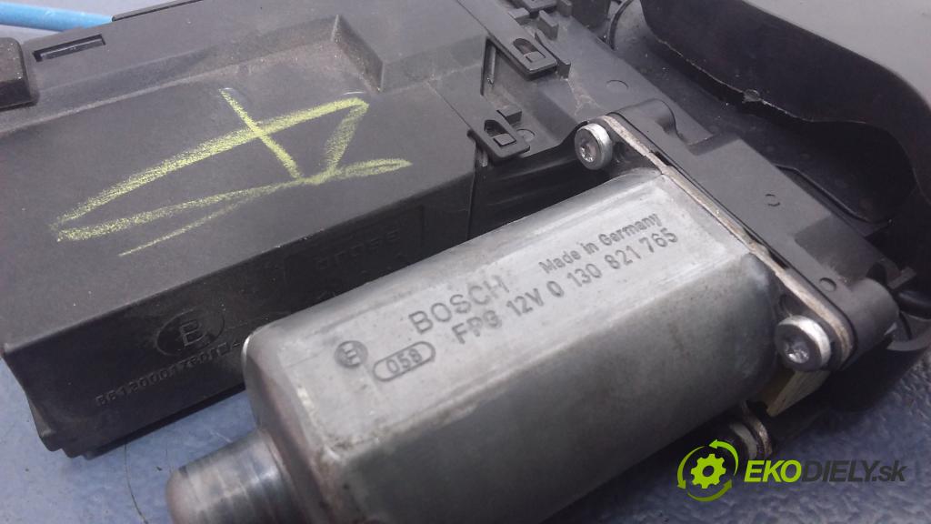 Peugeot 307 2004 mechanismus stahování Sklenka: před v pravo: 9651735180