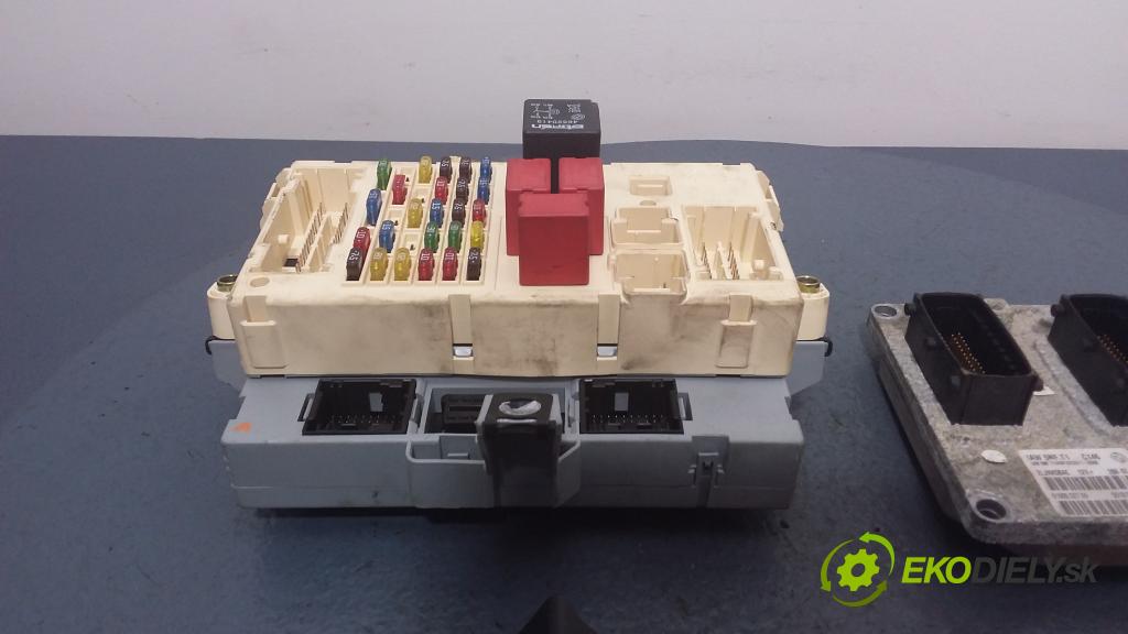 Fiat Stilo 2001 riadiaca jednotka Motor: 55181521