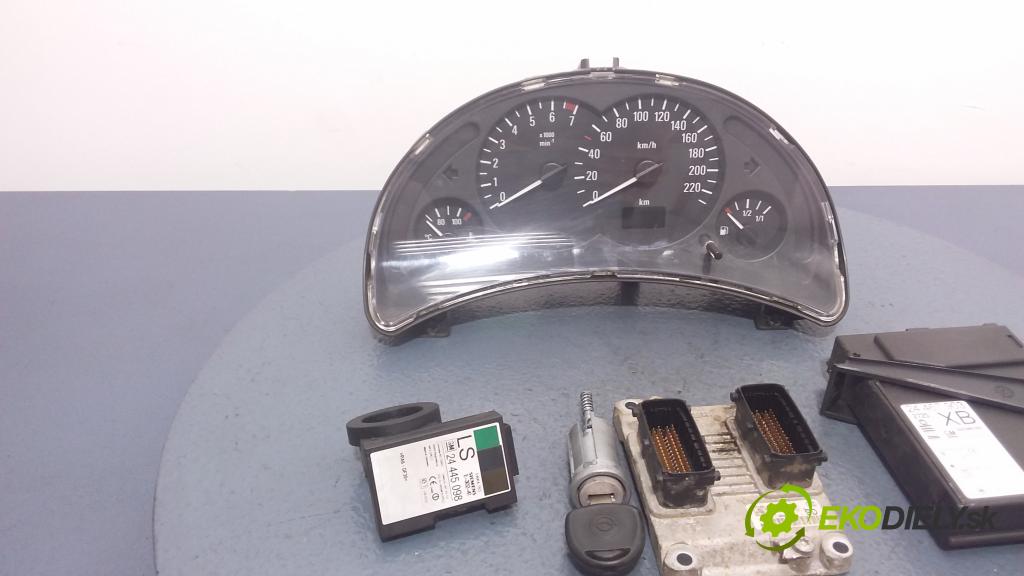 Opel Corsa-c 2002 riadiaca jednotka Motor: 55350552