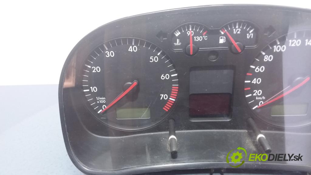 Volkswagen Bora 1999 prístrojovka/ budíky 1J0920822A