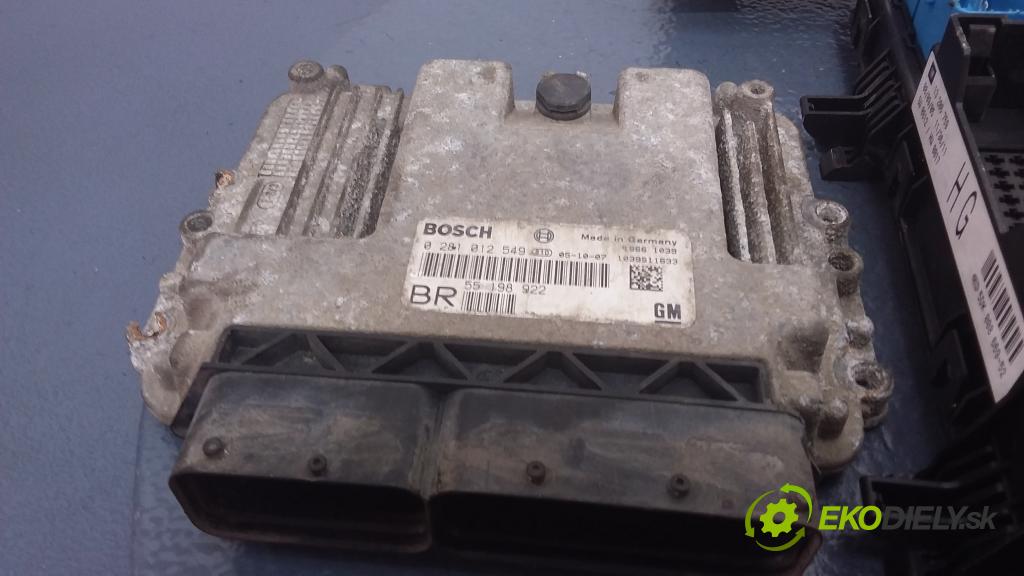 Opel Zafira 2005 riadiaca jednotka Motor: 0281012549