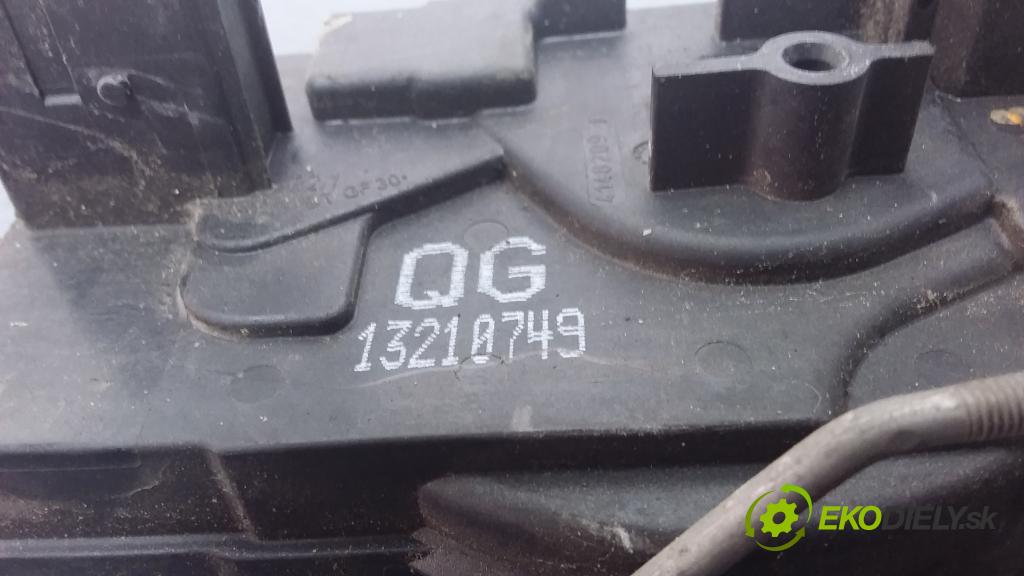 Opel Zafira 2005 zámek dveře před v pravo: 13210749QG