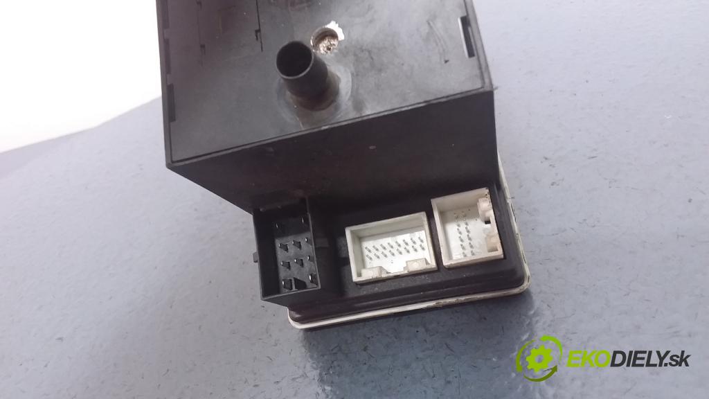 Audi A3 1999 čerpadlo Centrální Zámek 8L0862257E