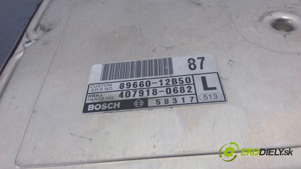Toyota Corolla 2005 riadiaca jednotka Motor: 89661-02A90