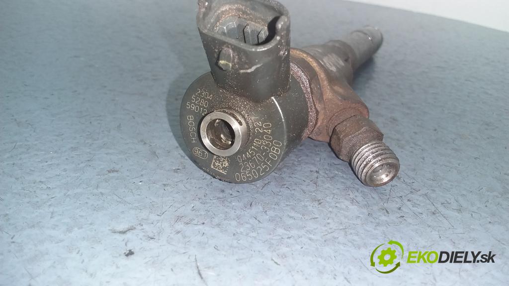 Toyota Corolla 2005 vstrek 23670-33040