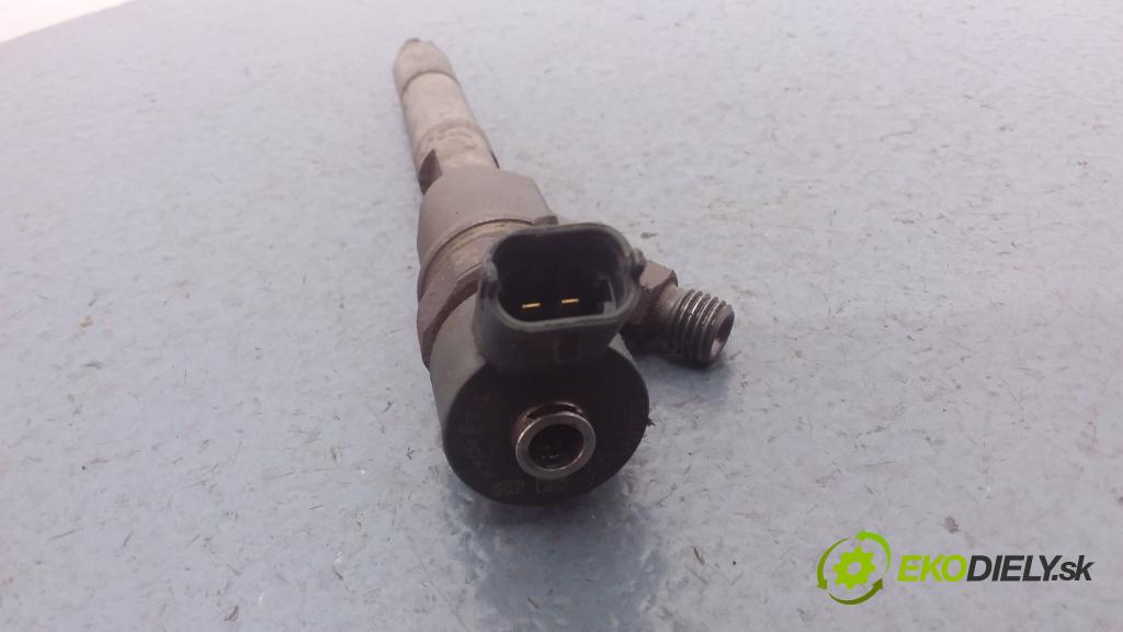 Toyota Corolla 2005 vstrek 23670-33040