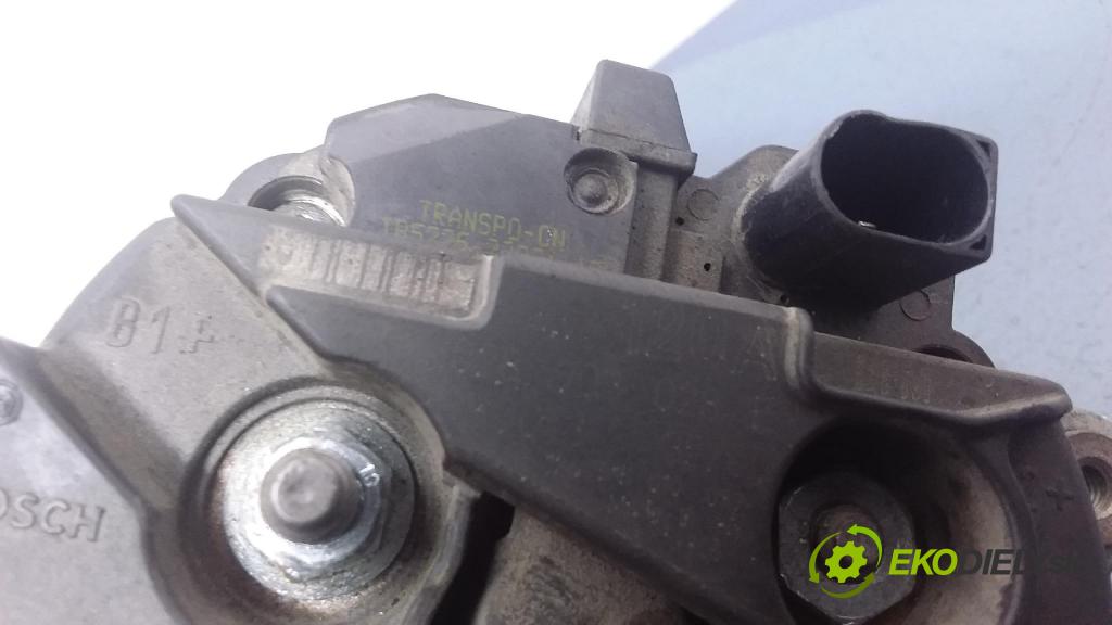 Volkswagen Golf 2001 Alternator 028903028E