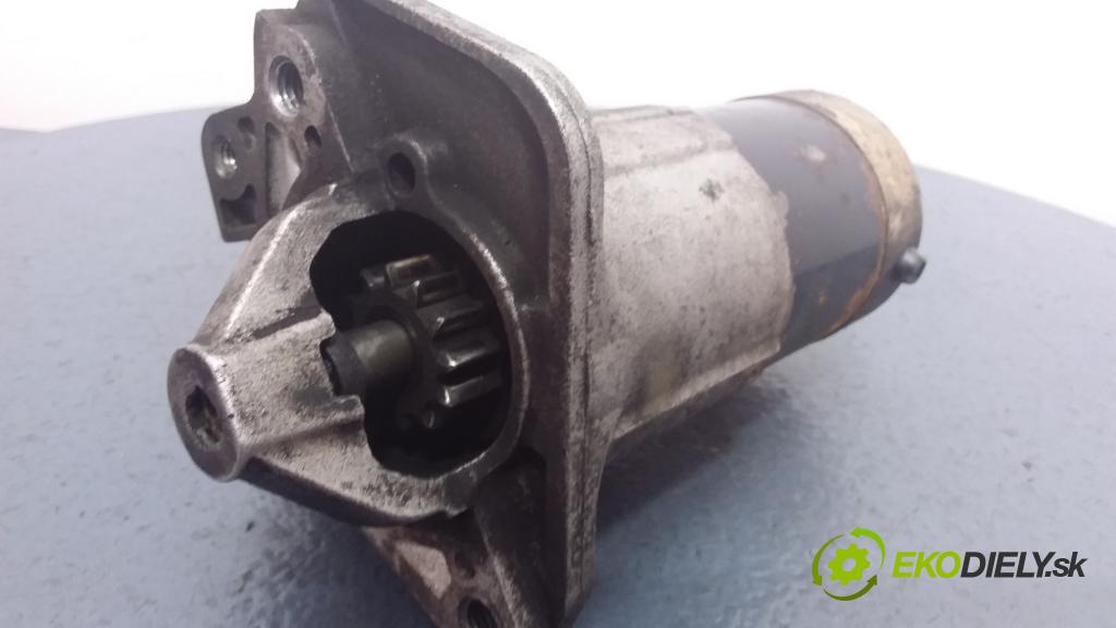 Renault Megane scenic 2004 štartér 8200306595