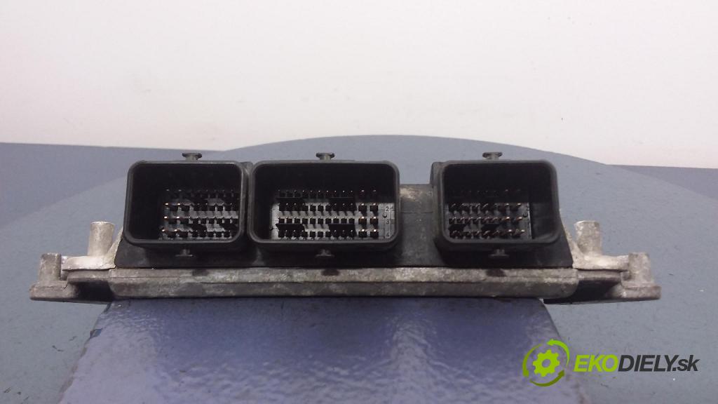 Citroen C8 2006 riadiaca jednotka Motor: 9661145280