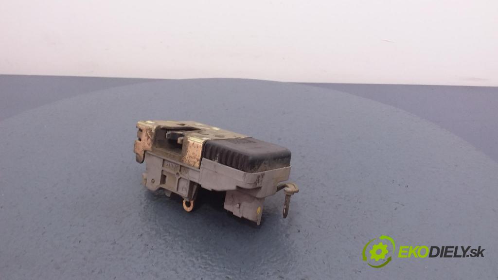Citroen C8 2006 zámek dveře před Levý: 01