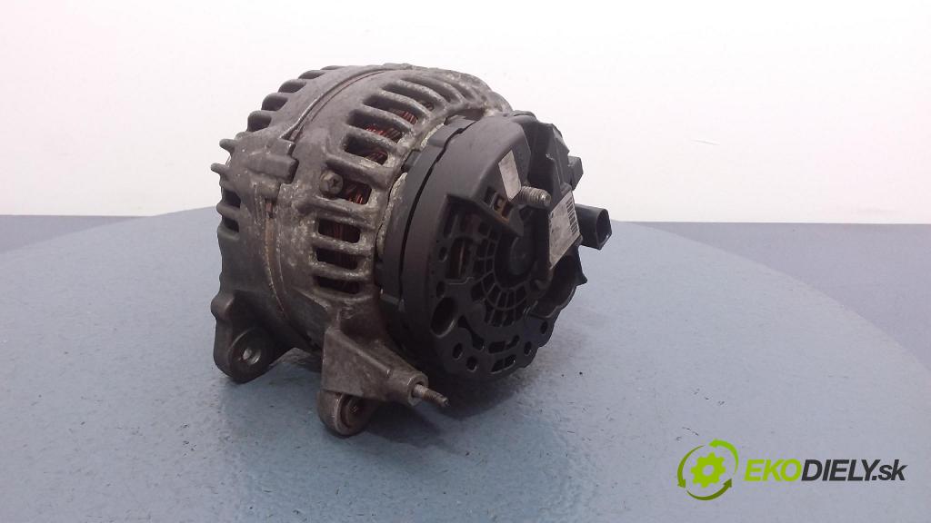 Skoda Octavia combi 2003 Alternator 028903028E