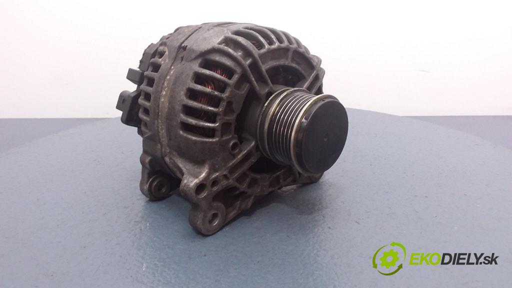 Skoda Octavia combi 2003 Alternator 028903028E