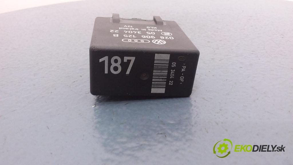 Skoda Felicia 2000 Relé: 028906125B