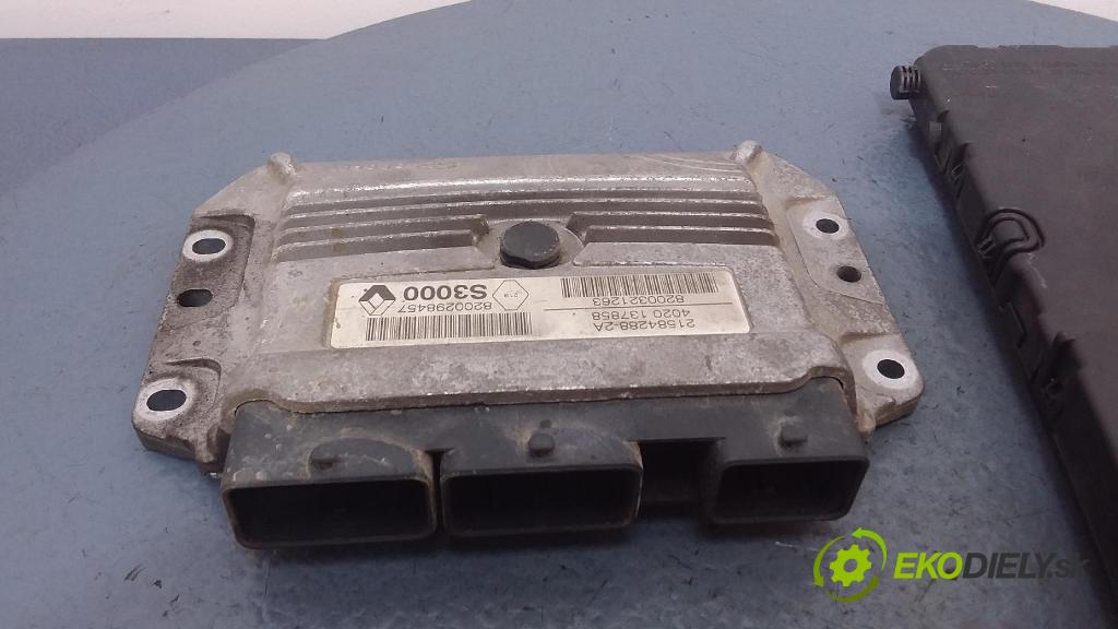 Renault Megane scenic 2004 riadiaca jednotka Motor: 8200321263