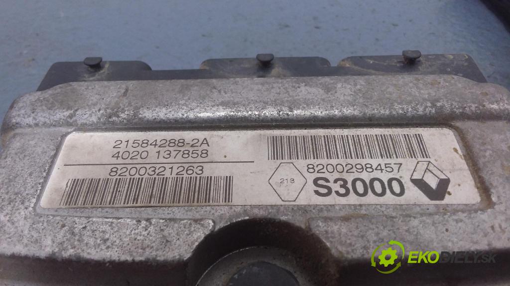 Renault Megane scenic 2004 riadiaca jednotka Motor: 8200321263