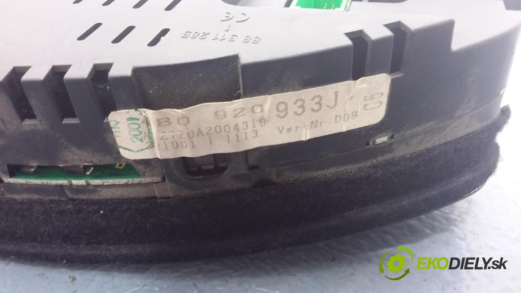 Audi A6 2001 prístrojovka/ budíky 4B0920933J