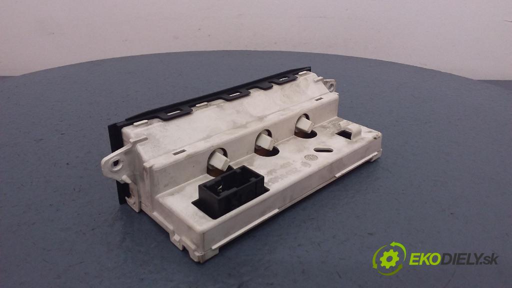 Citroen C5 2001 Zobrazit: Rádio: / GPS 9635924577