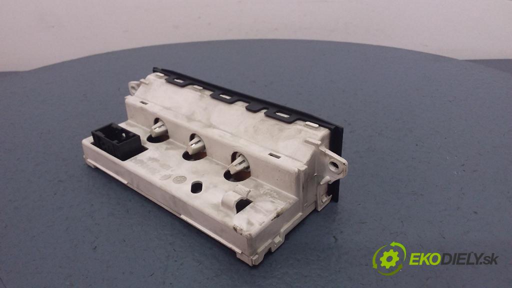Citroen C5 2001 Zobrazit: Rádio: / GPS 9635924577