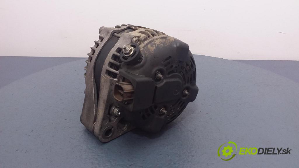 Toyota Avensis 2001 Alternator 01